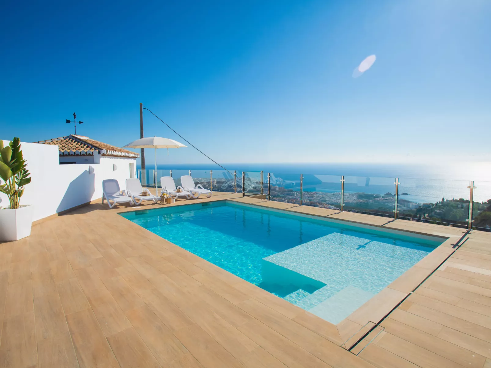 Mediterraneo-Outside