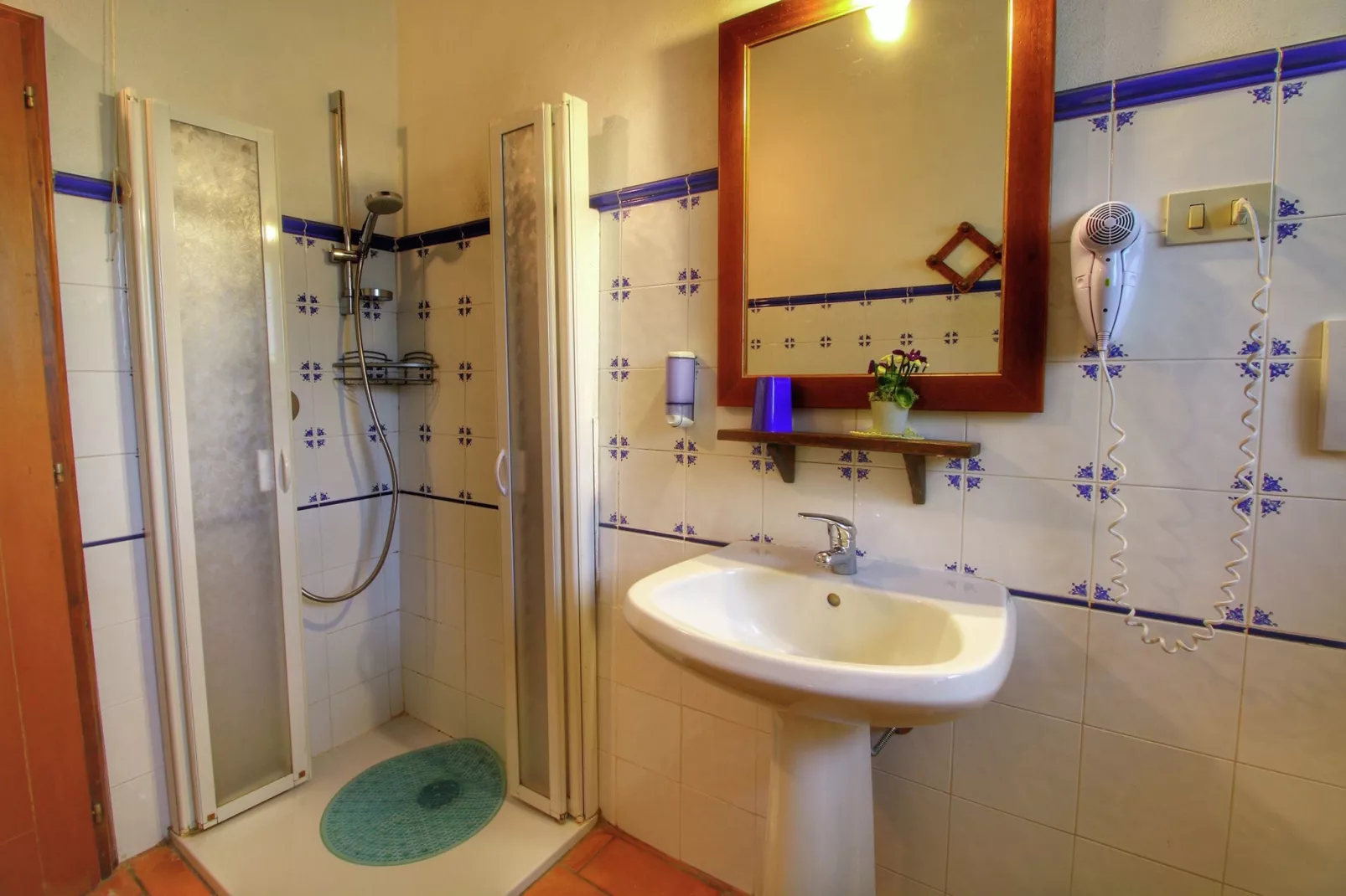 Casa Ginepro-Bathroom