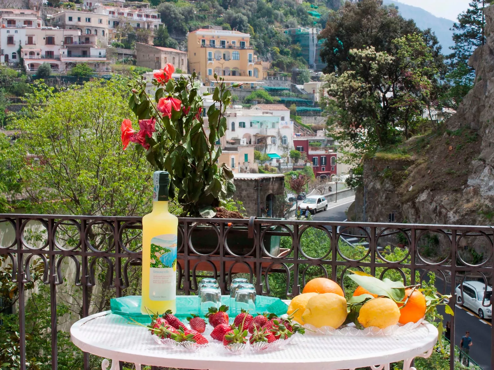 Positano Elegant Terrace-Outside