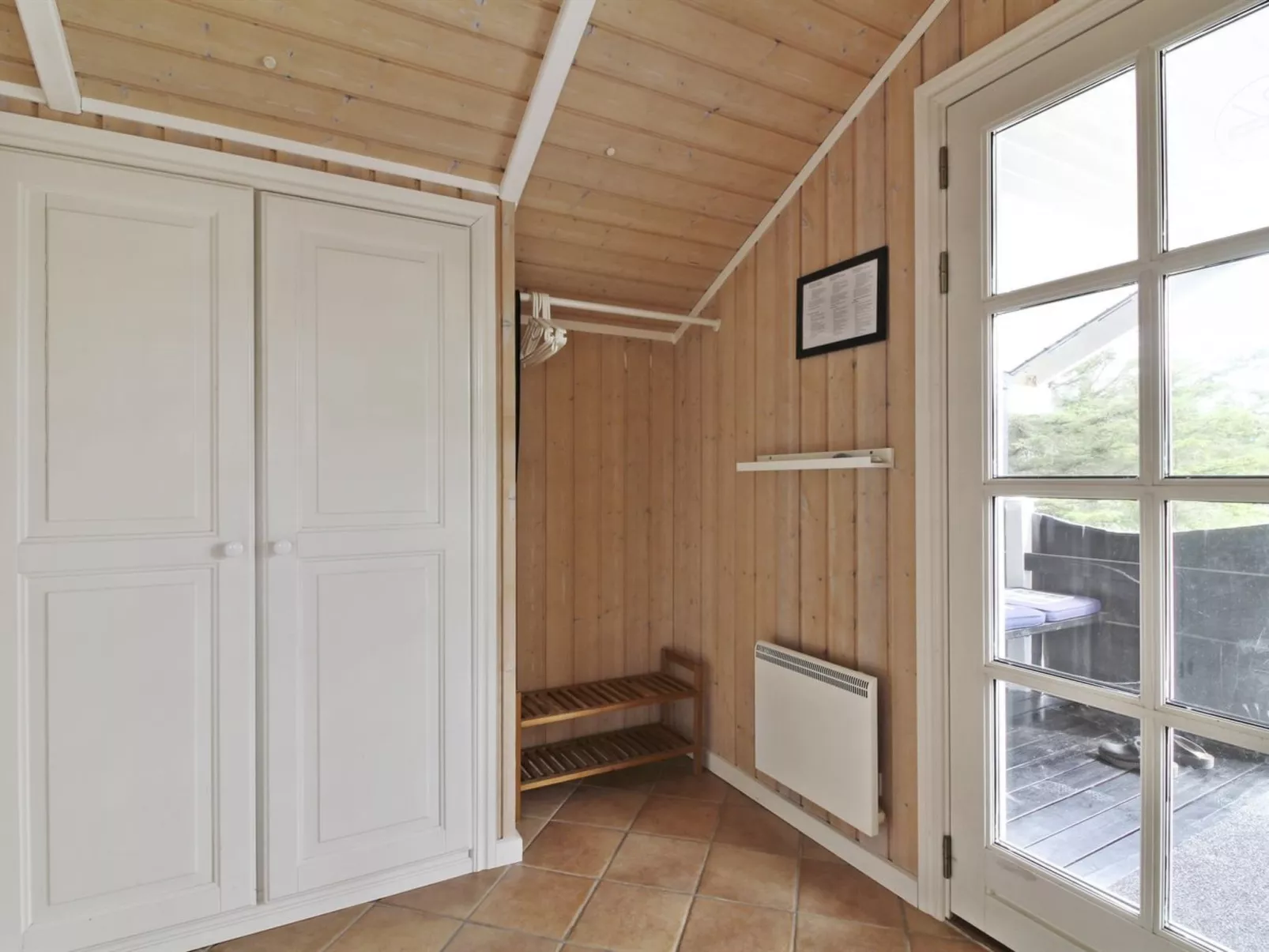 "Jens" - 425m from the sea-Drinnen