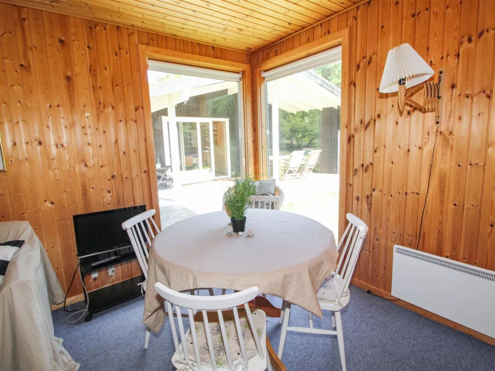 "Mirzə" - 250m from the sea-Inside