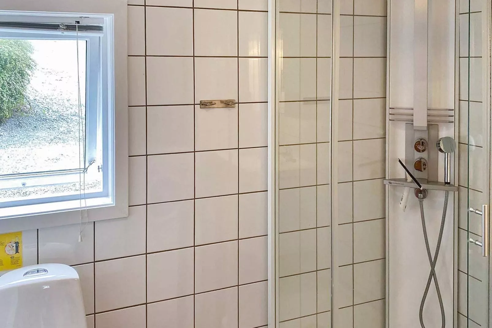 37596 JARLE-Indoor