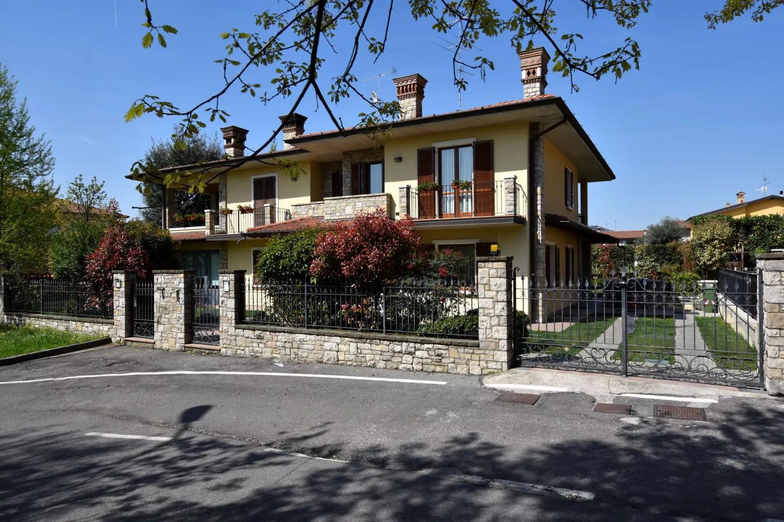 Franciacorta-Exterior summer