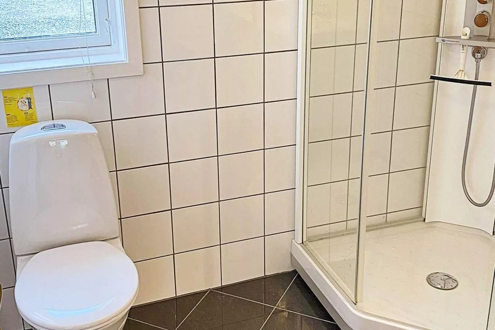 37596 JARLE-Indoor