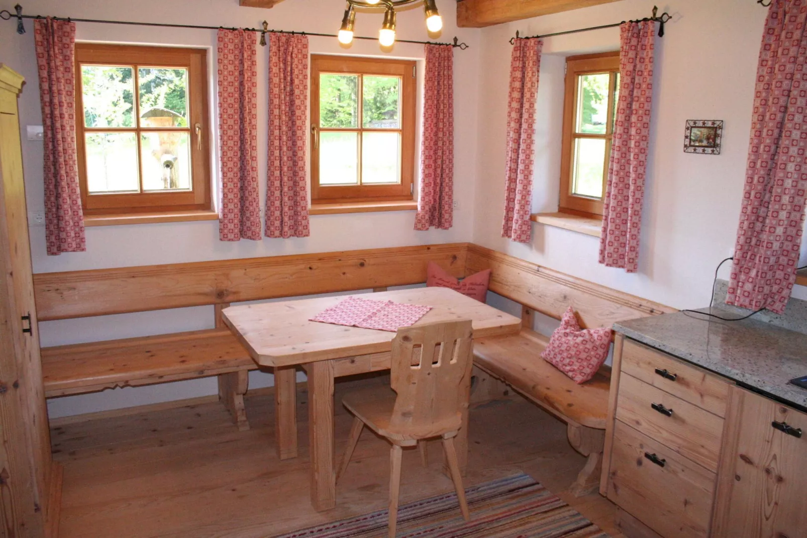 Haus Harpfen-Dining room