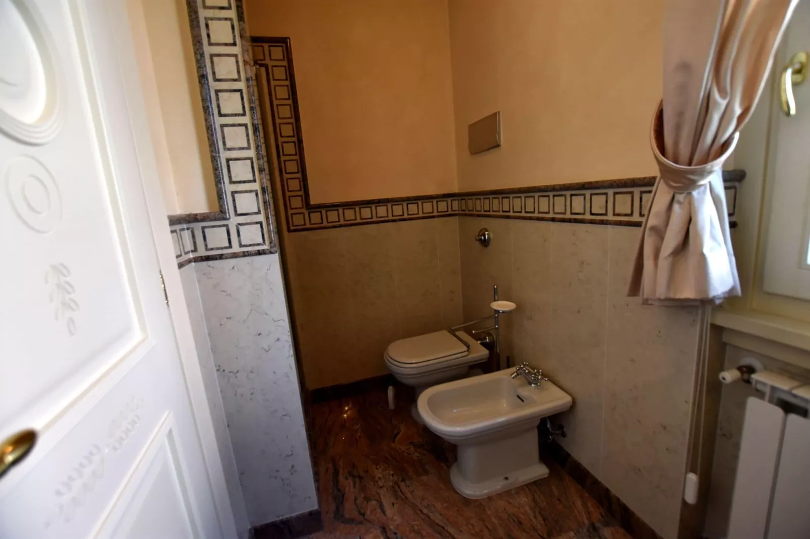 Franciacorta-Bathroom