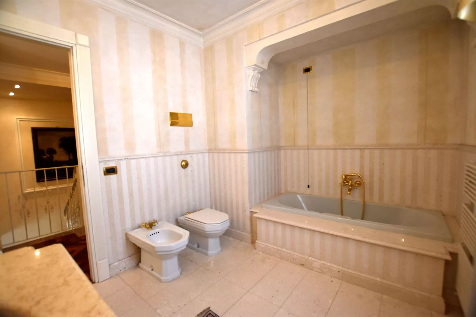 Franciacorta-Bathroom