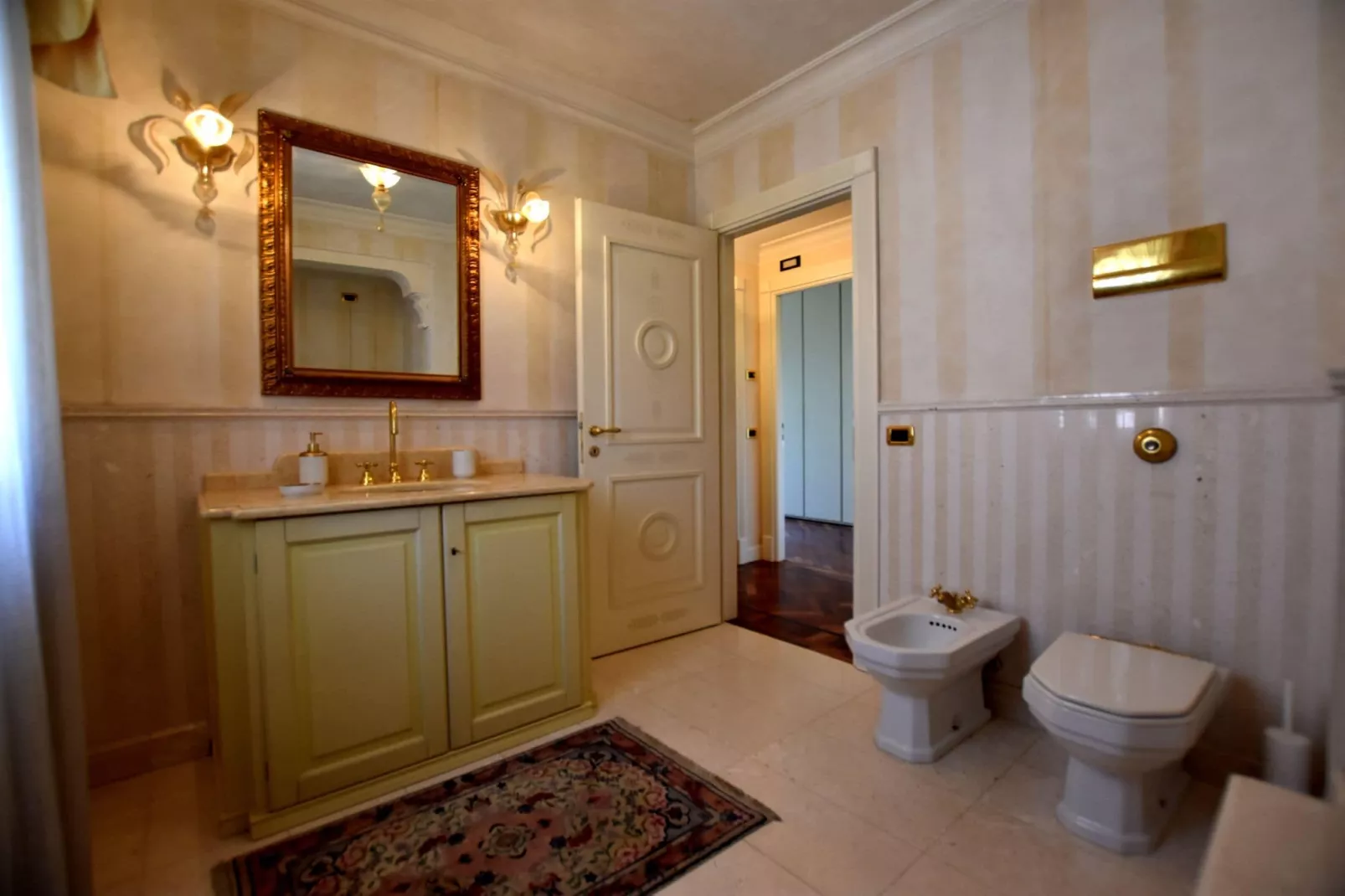 Franciacorta-Bathroom