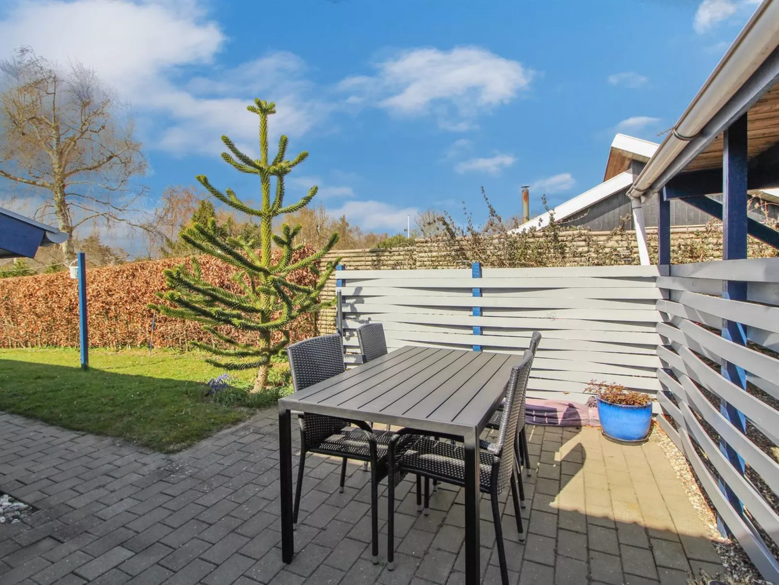 "Marjun" - 400m from the sea-Outside