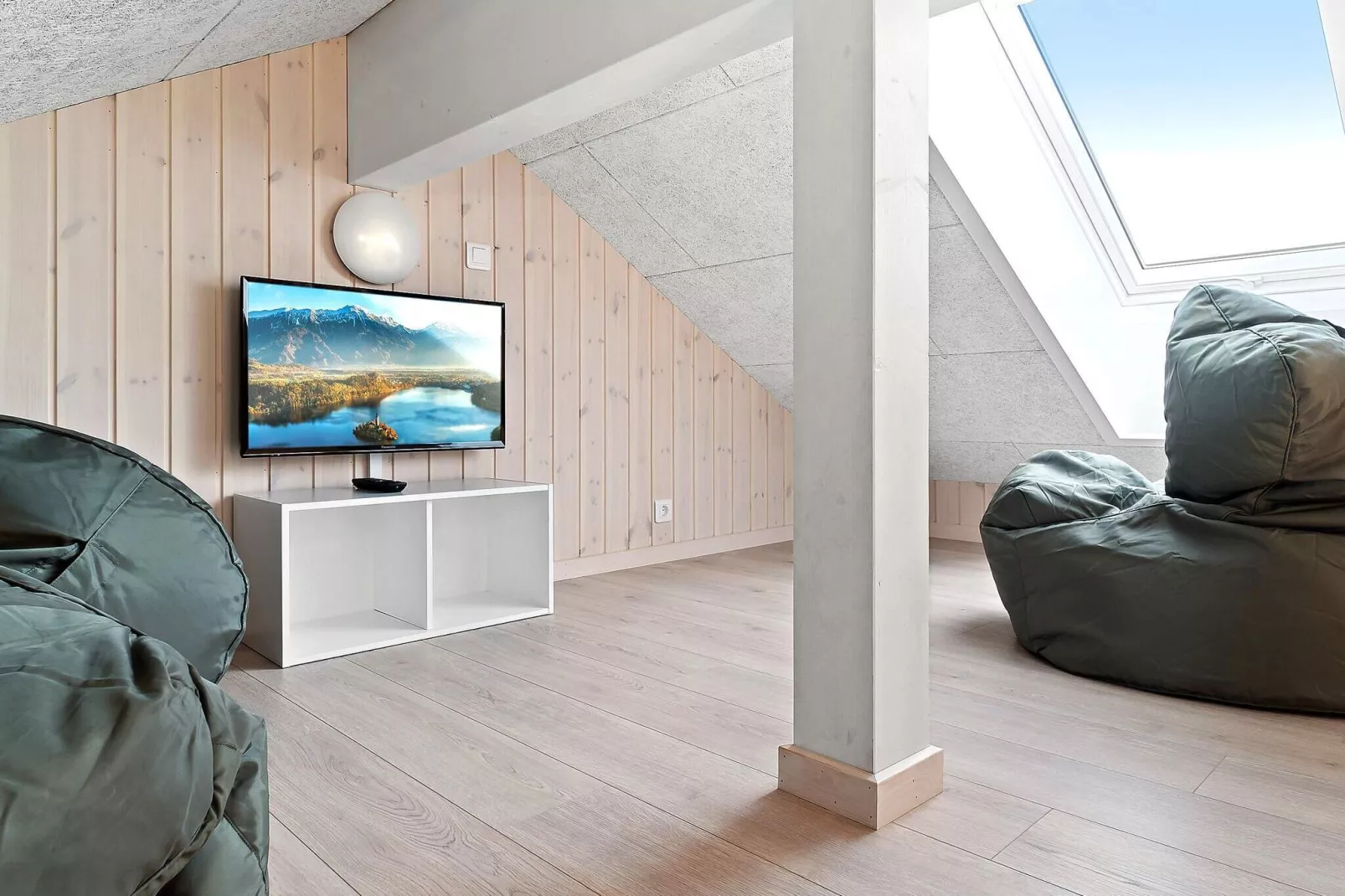 20 person holiday home in Hasselberg-Indoor