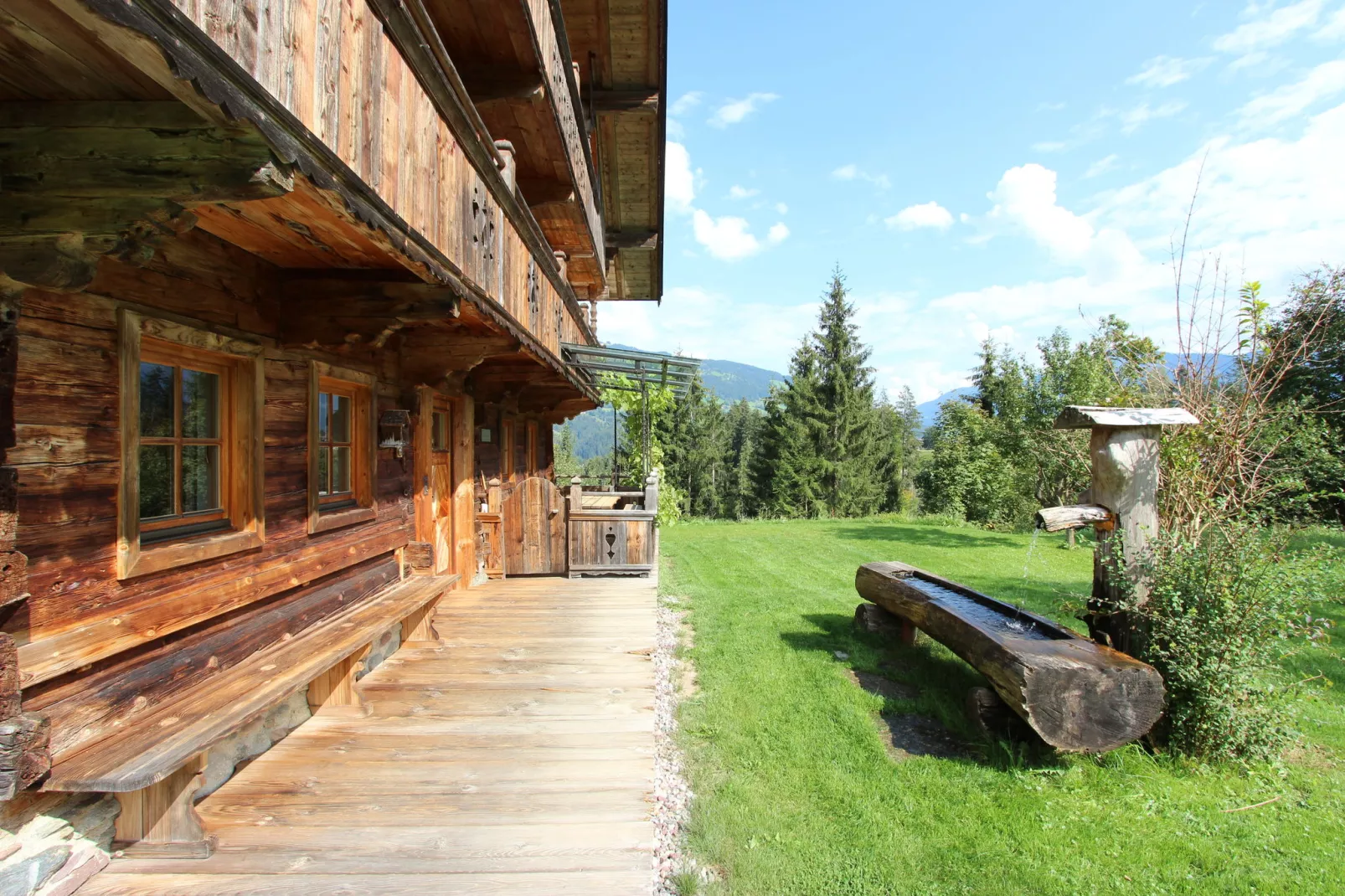 Haus Harpfen-Gardens summer