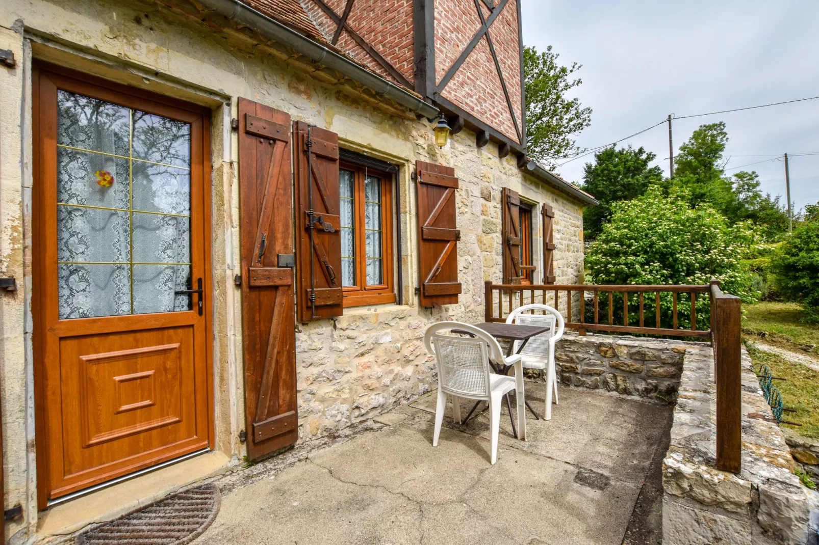 Belle maison lotoise-Balcon-terrasse
