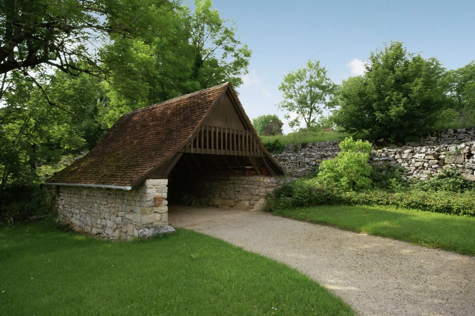 Belle maison lotoise-Jardin d'été