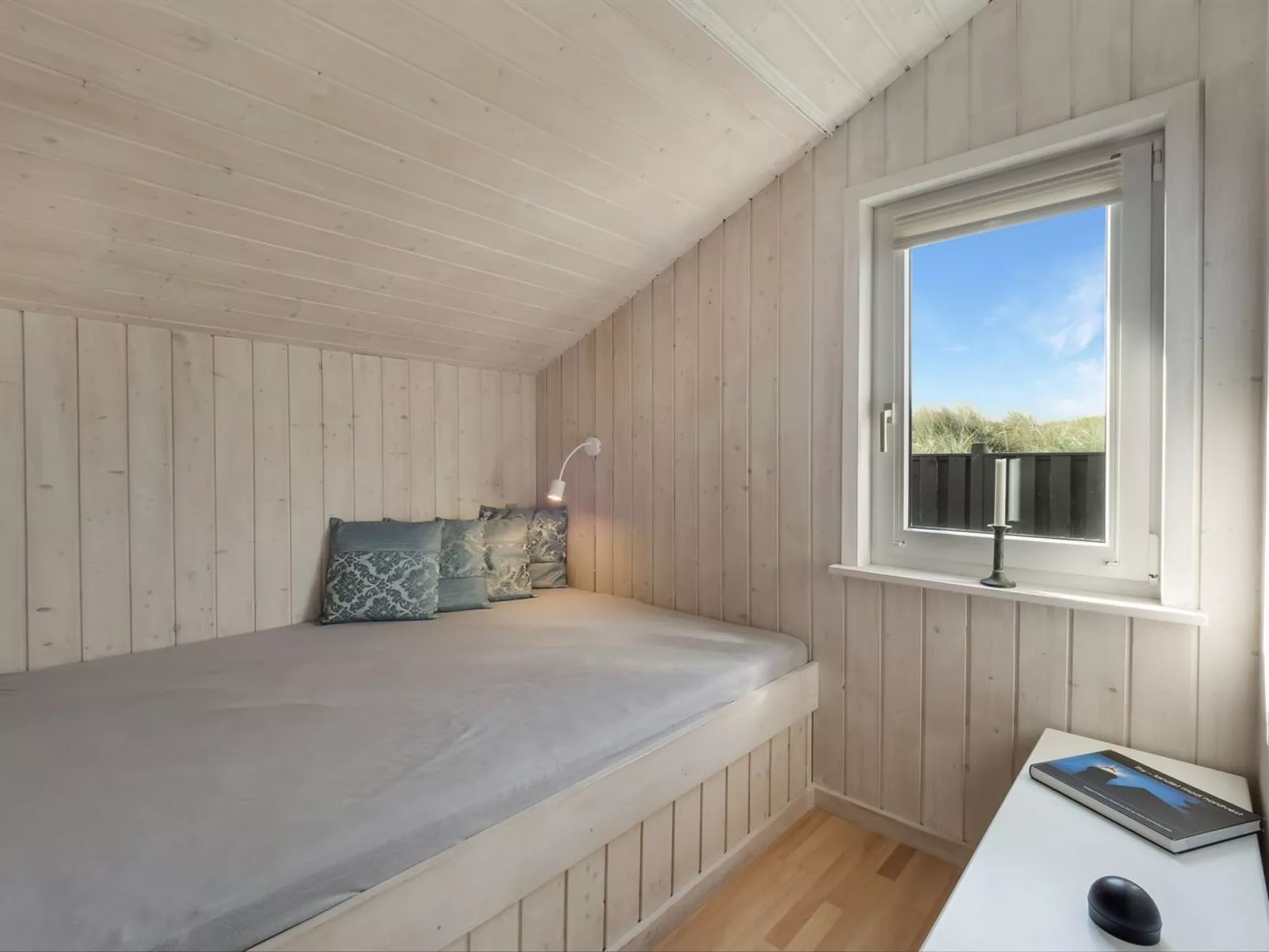 "Suometar" - 400m from the sea-Inside