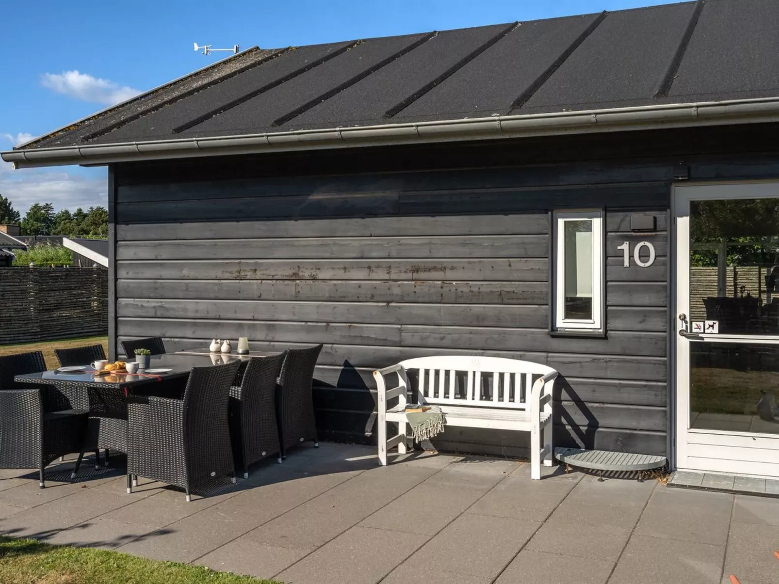 "Danske" - 150m from the sea-Outside