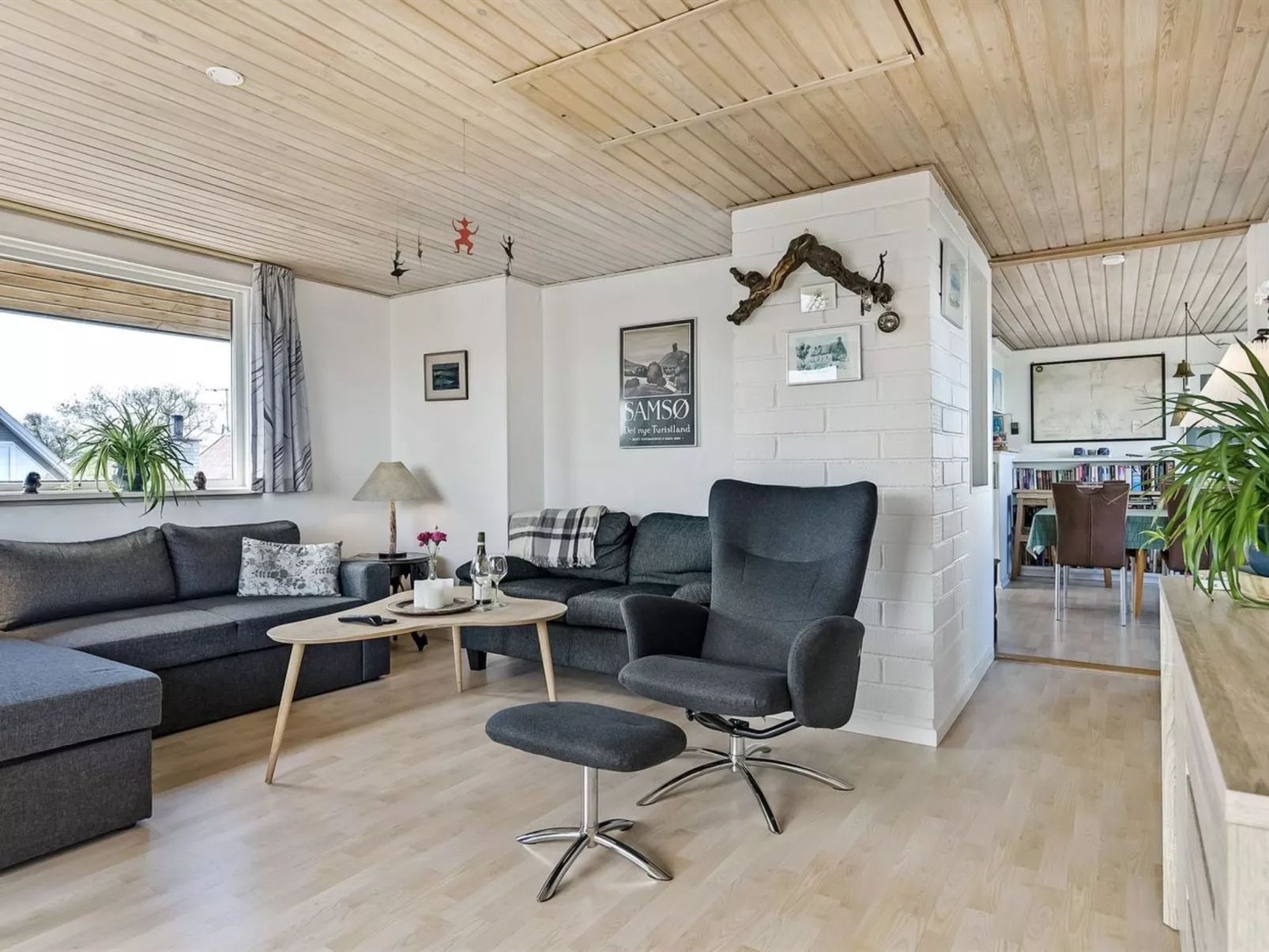"Eldar" - 5m from the sea-Inside