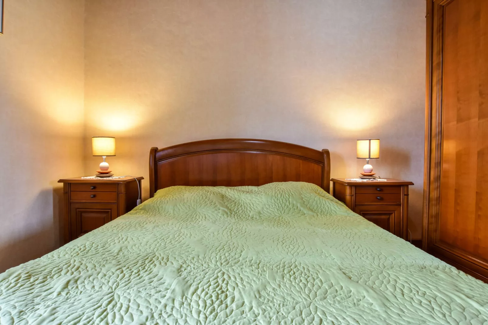 Belle maison lotoise-Chambre