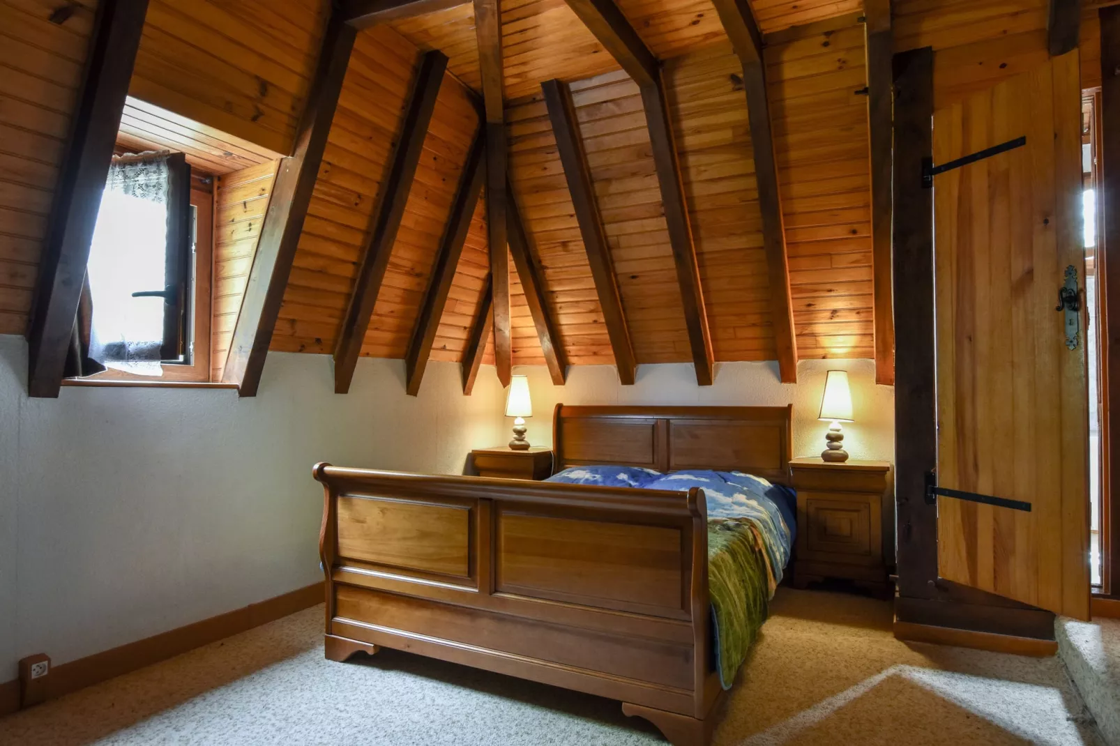 Belle maison lotoise-Chambre