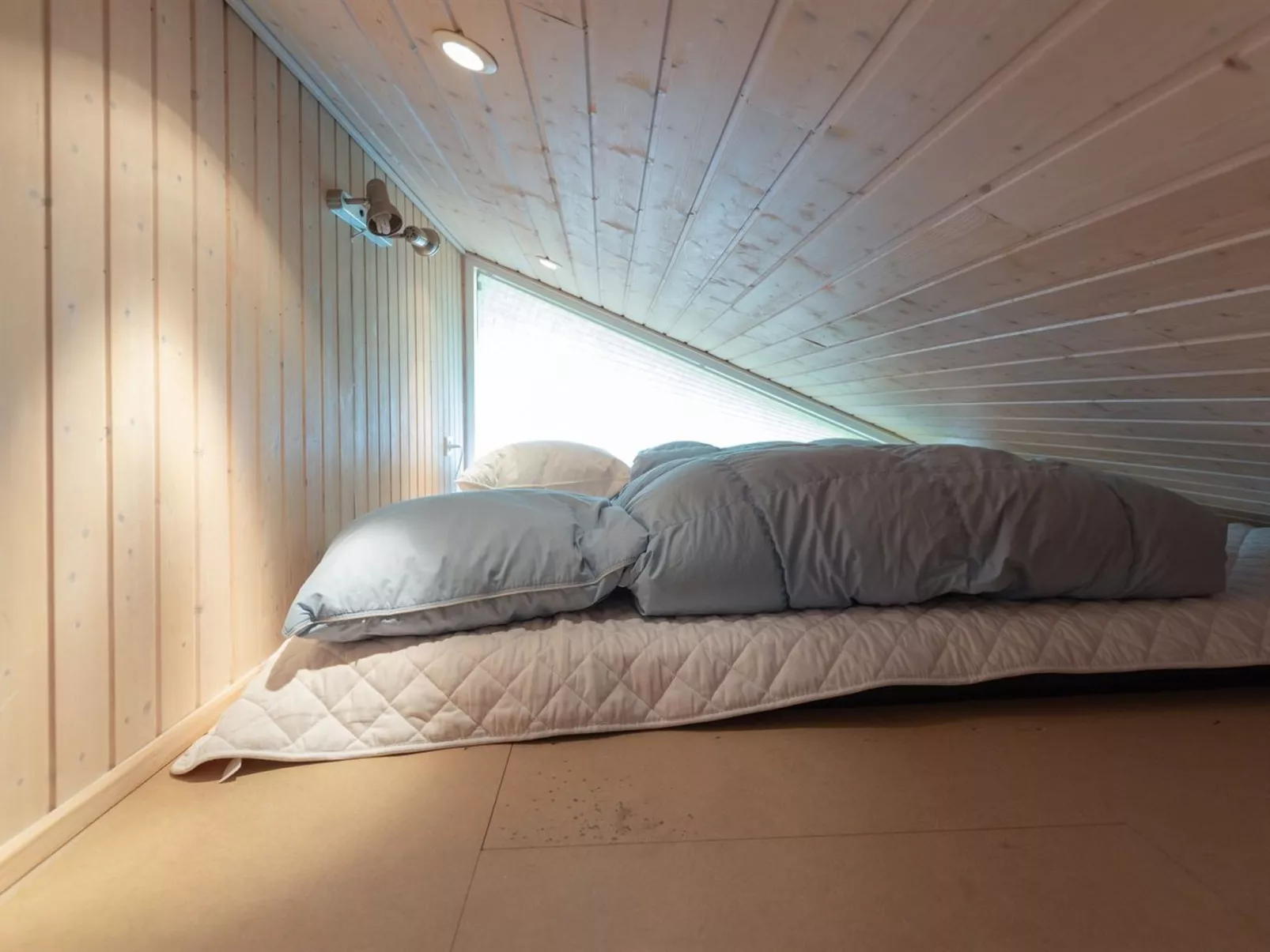 "Bergulv" - 75m from the sea-Inside