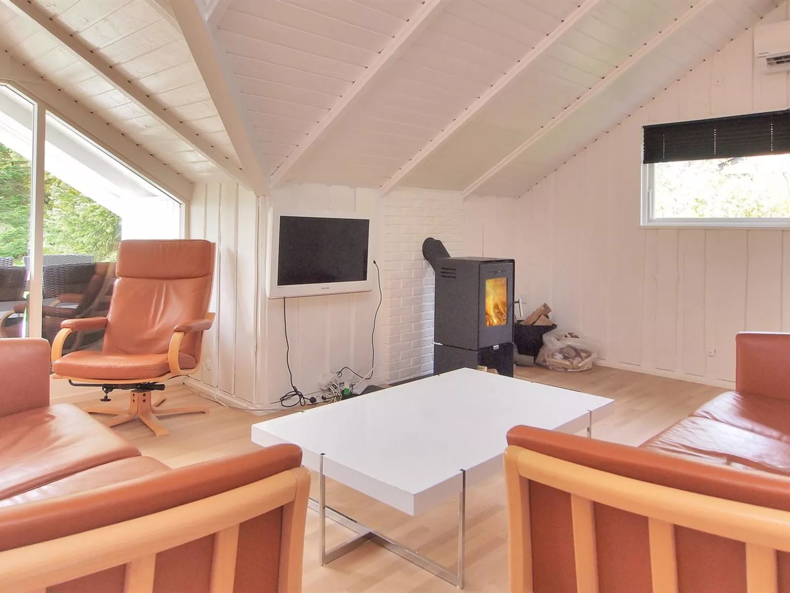 "Wraghi" - 133m from the sea-Inside