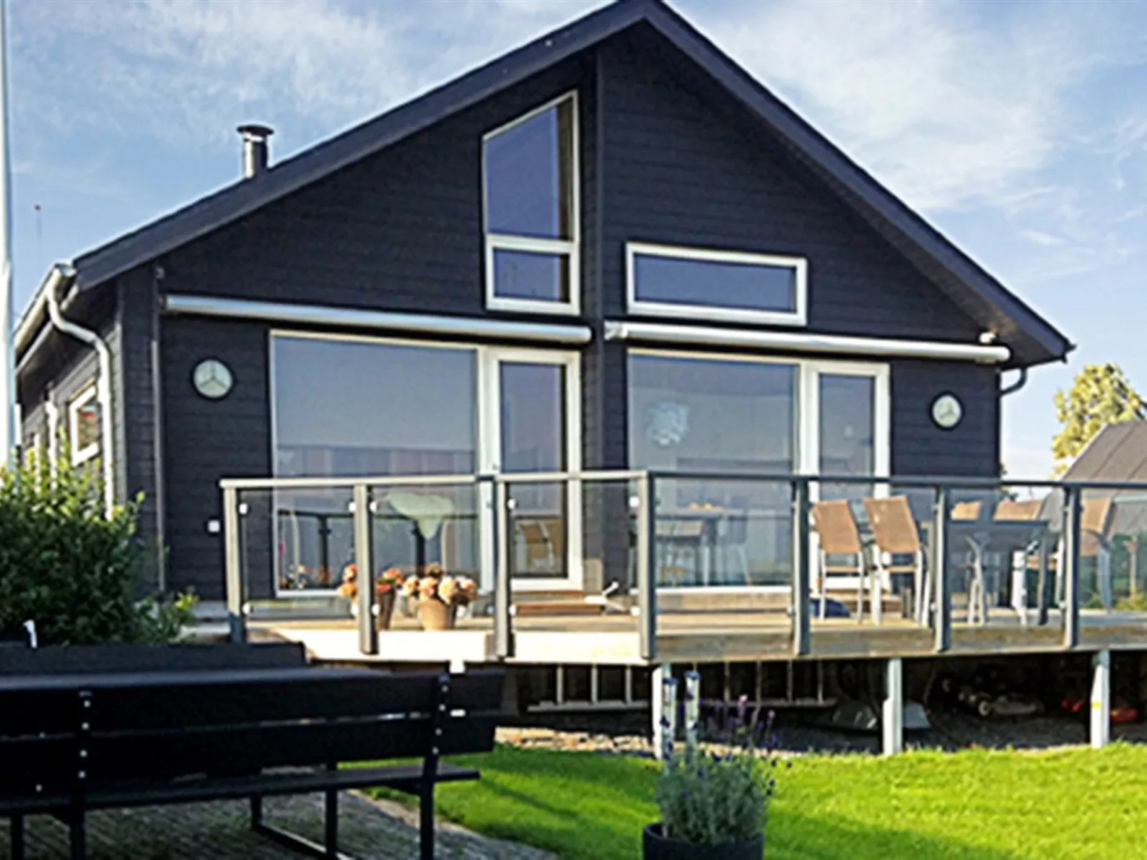 "Majbritt" - 50m from the sea-Outside