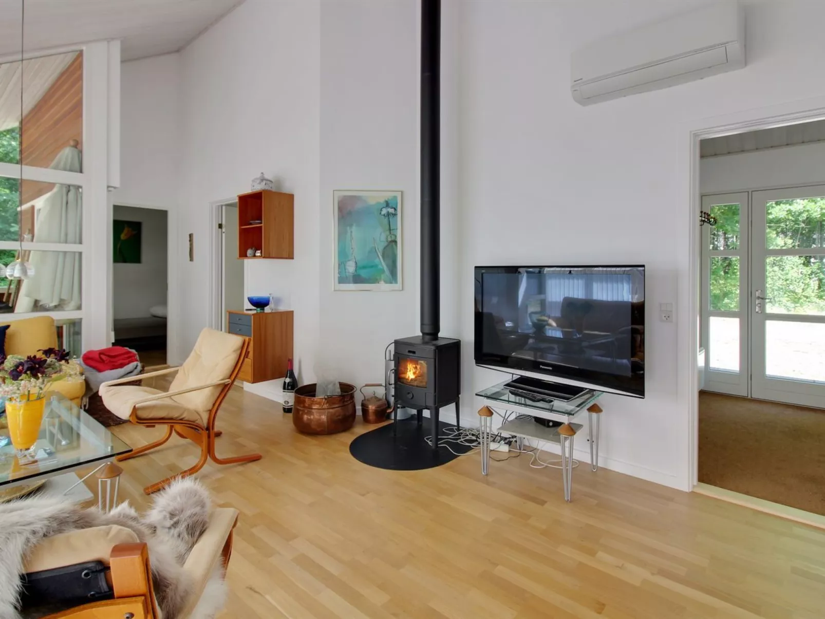 "Axel" - 1.2km from the sea-Inside