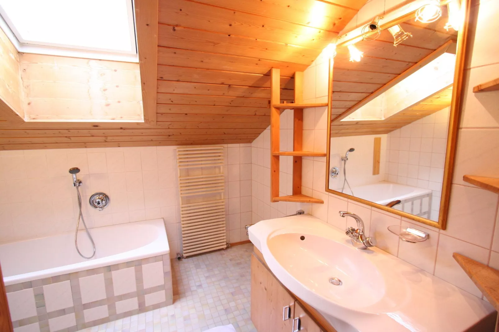 Haus Oma Wetti-Bathroom