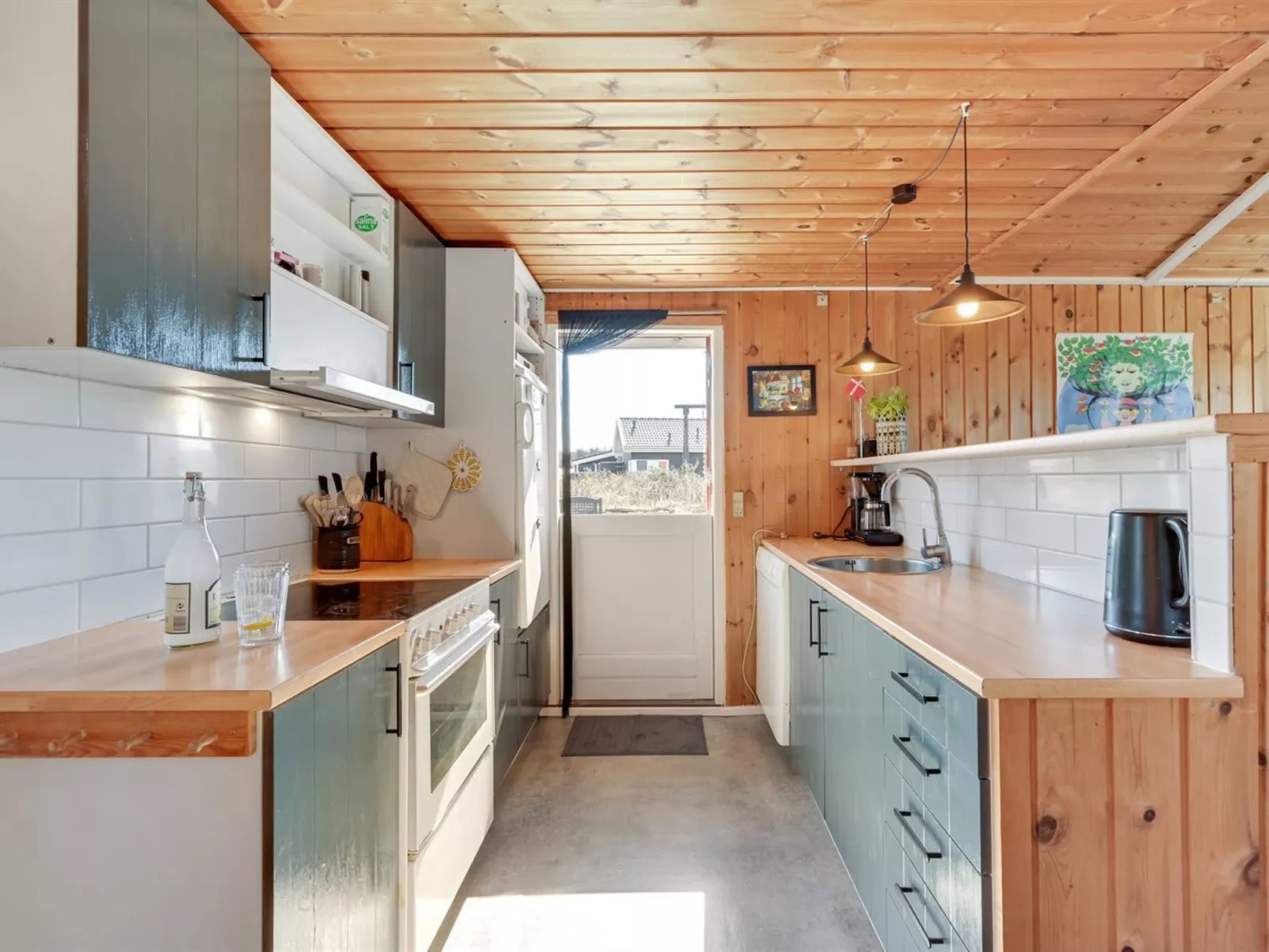 "Brigit" - 200m from the sea-Drinnen
