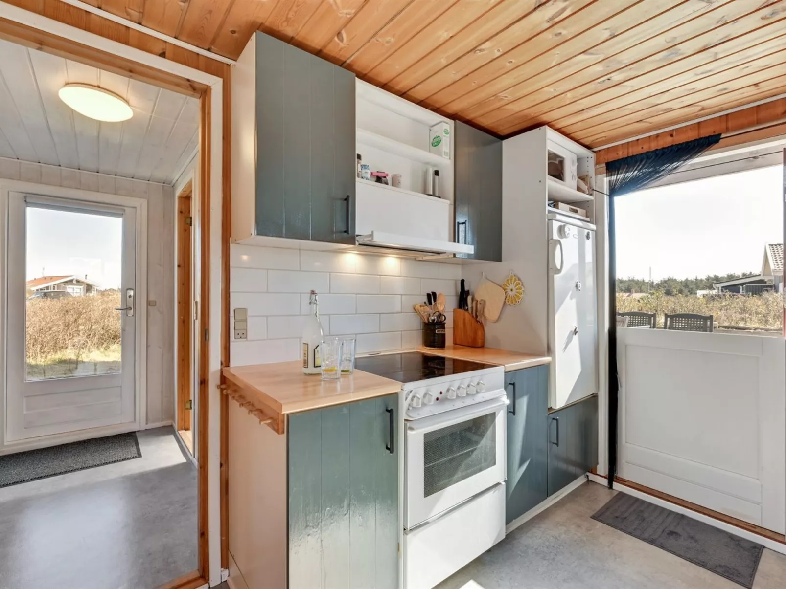 "Brigit" - 200m from the sea-Drinnen