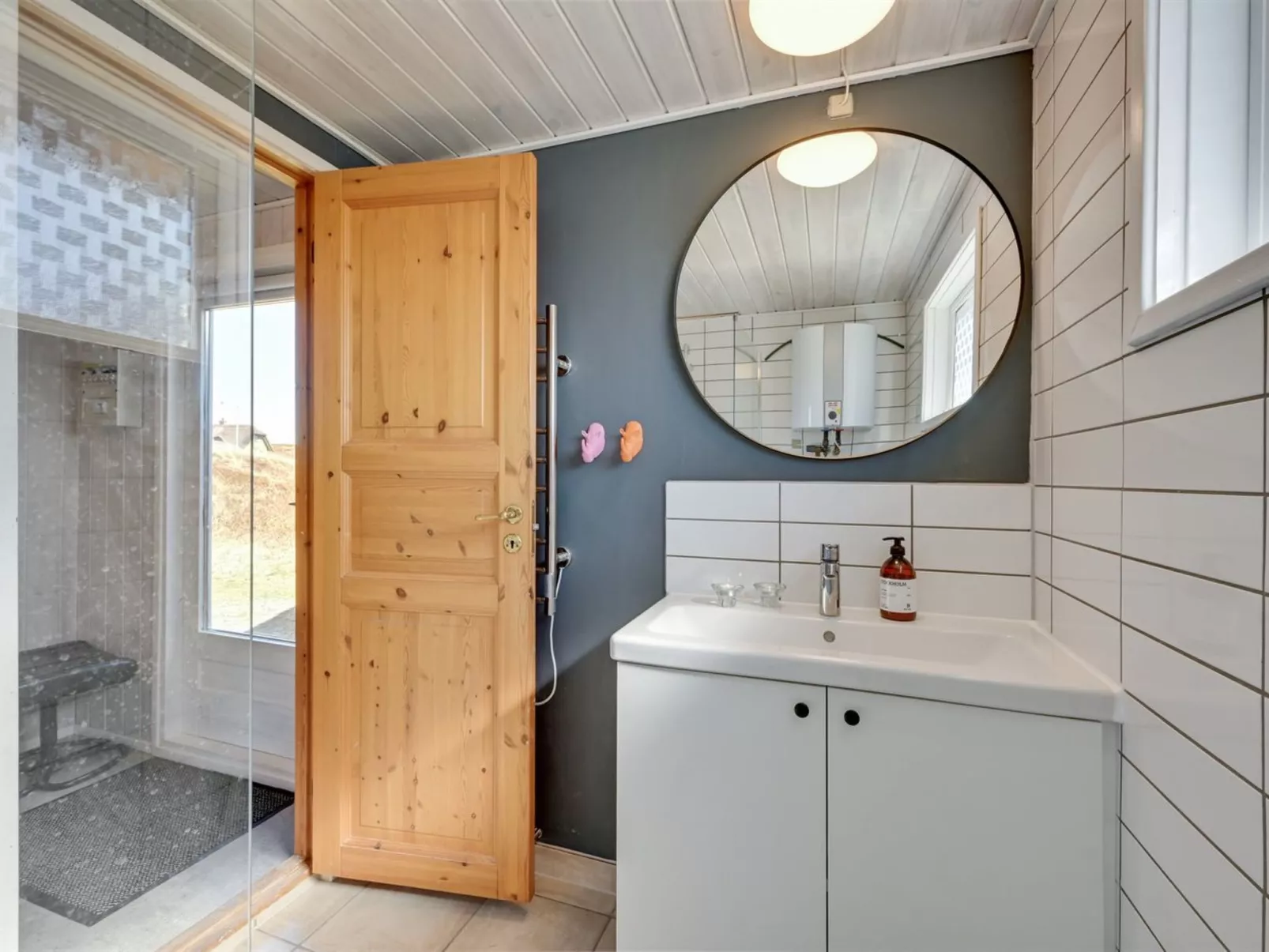 "Brigit" - 200m from the sea-Drinnen