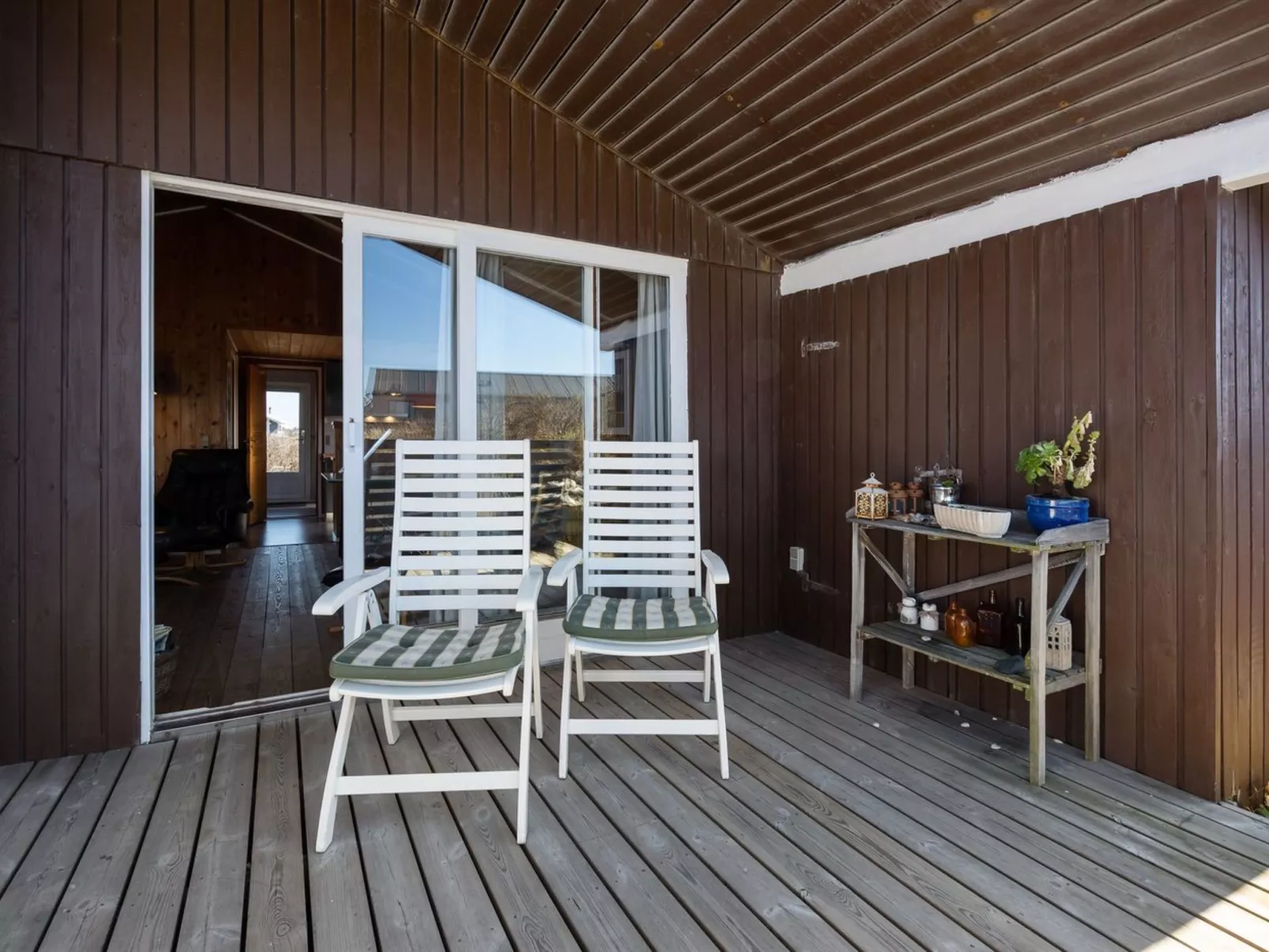 "Brigit" - 200m from the sea-Drinnen