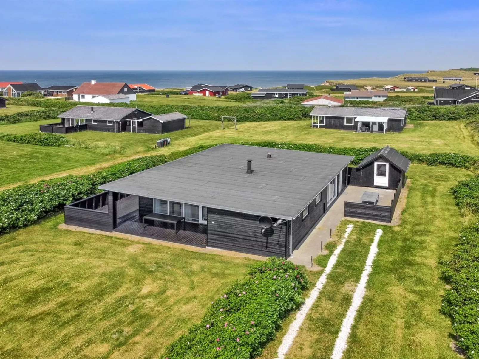 "Mildrid" - 200m from the sea-Outside