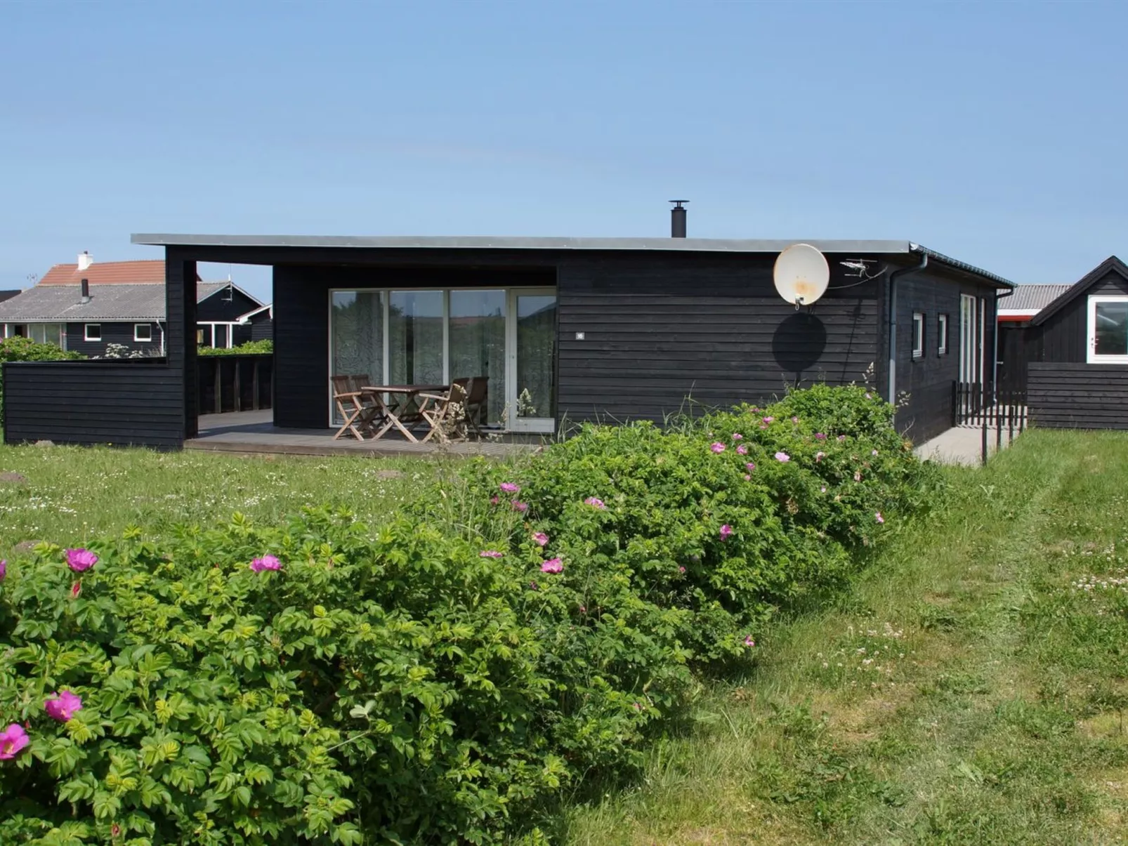 "Mildrid" - 200m from the sea-Outside