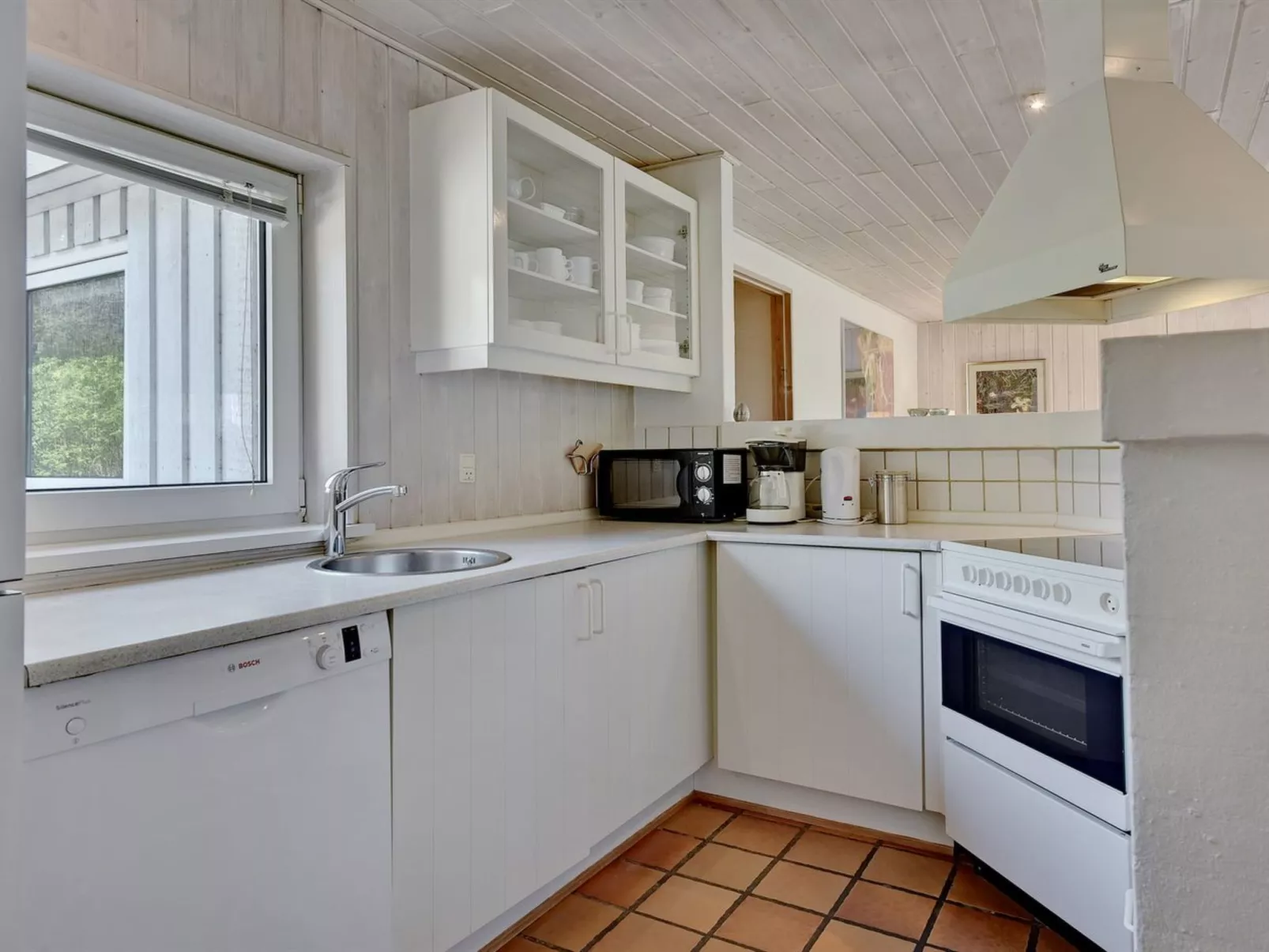 "Tuula" - 1.1km from the sea-Inside