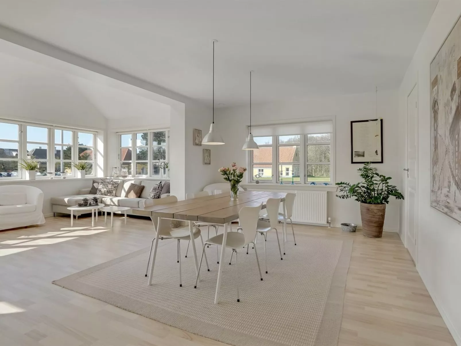 "Janes" - 400m from the sea-Inside