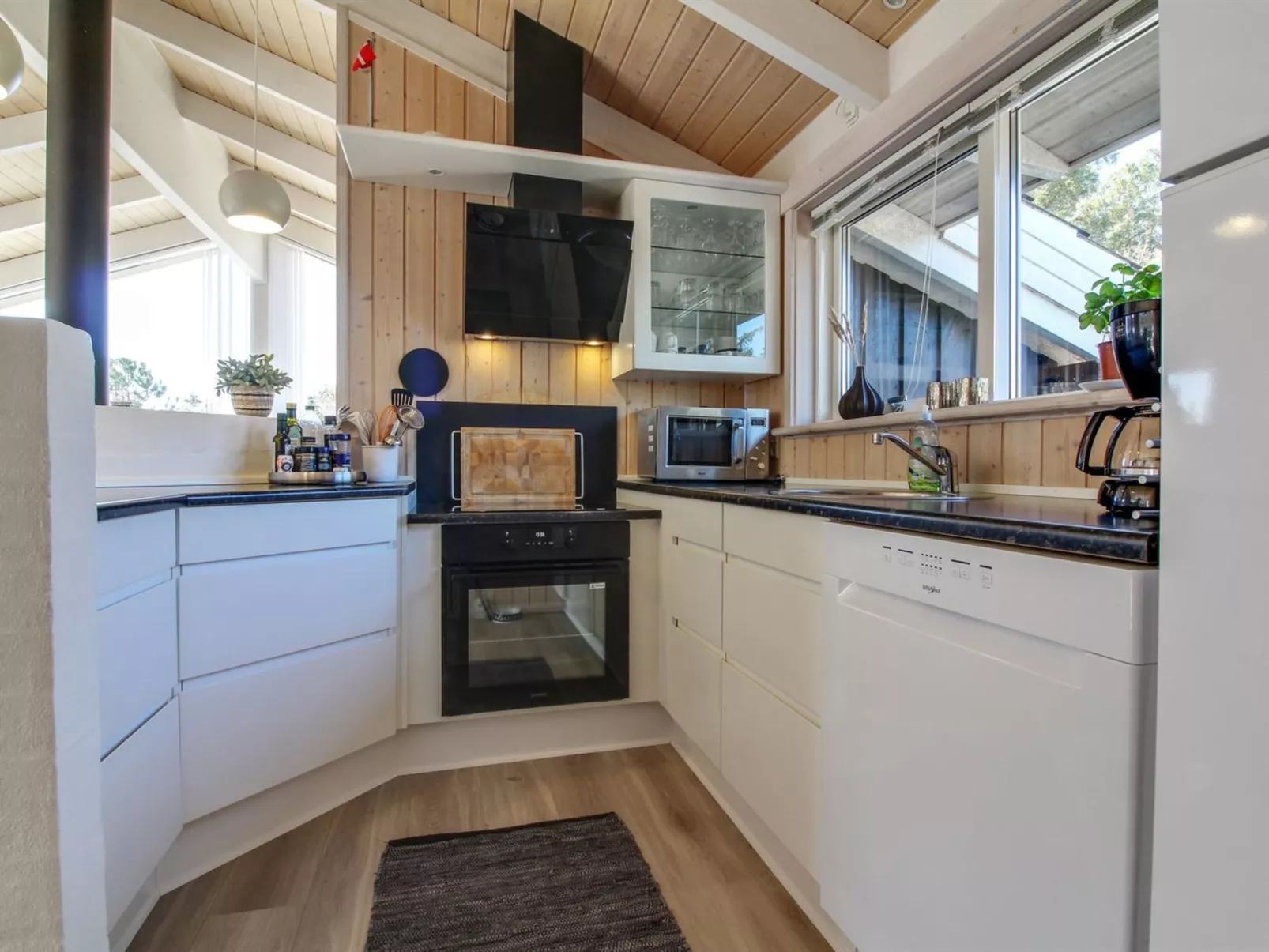 "Elvan" - 450m from the sea-Inside
