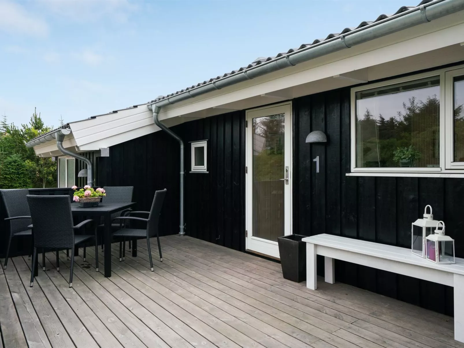 "Elvan" - 450m from the sea-Outside