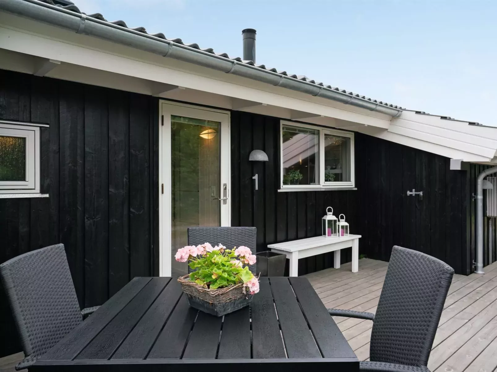 "Elvan" - 450m from the sea-Outside