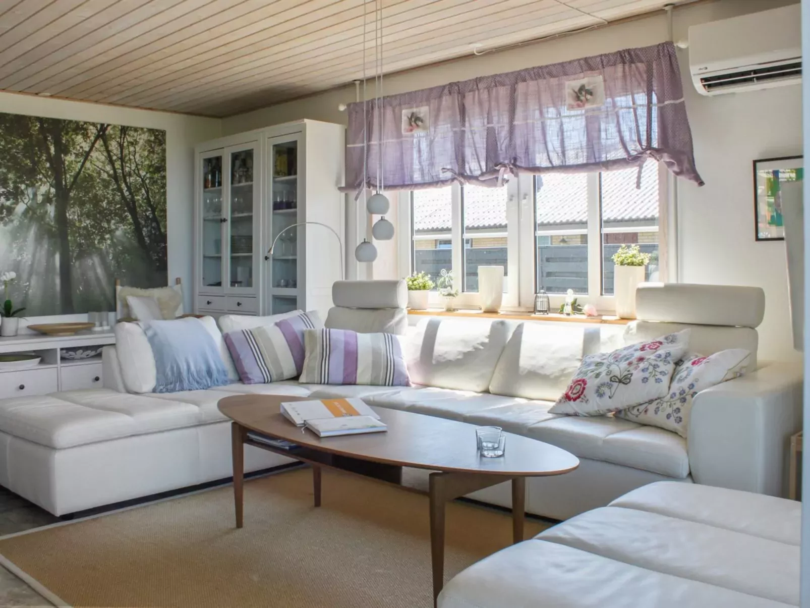 "Brun" - 60m from the sea-Drinnen