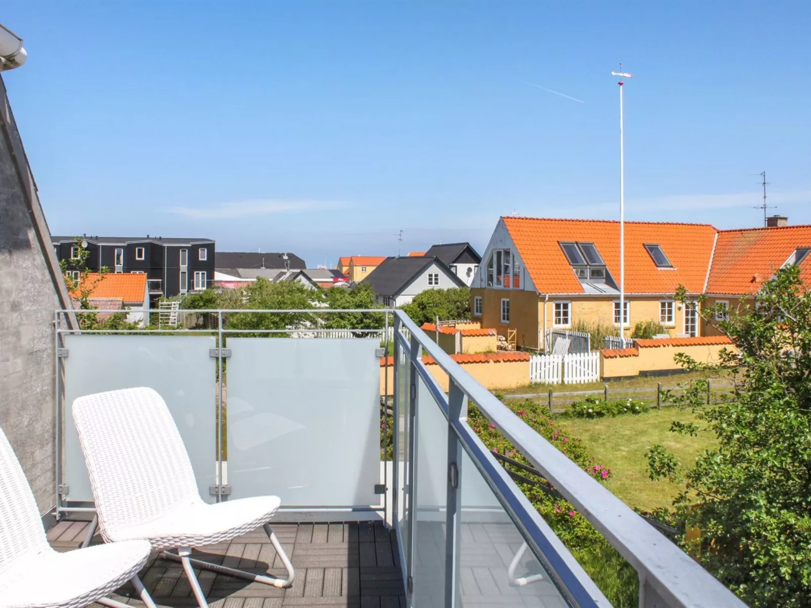 "Brun" - 60m from the sea-Draußen
