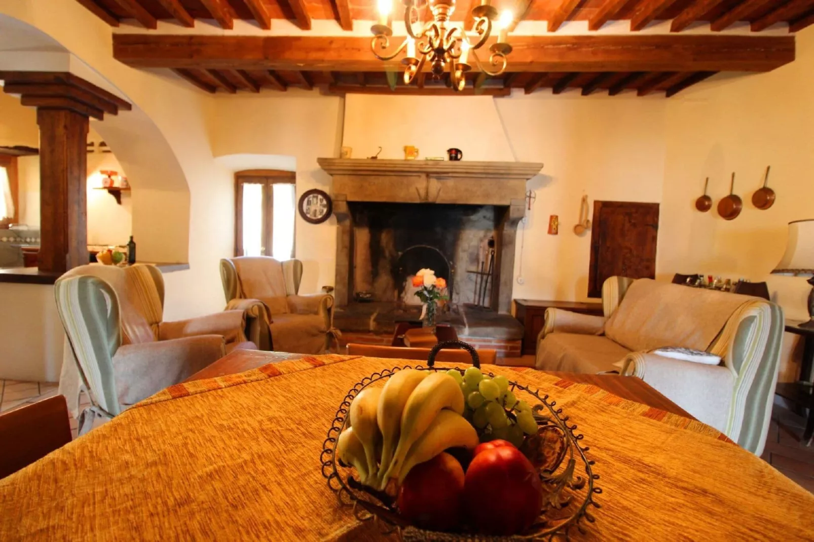 Borgo Caprile-Living room