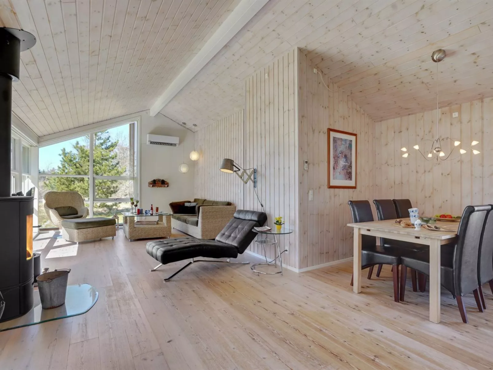 "Herwarth" - 3.3km from the sea-Inside