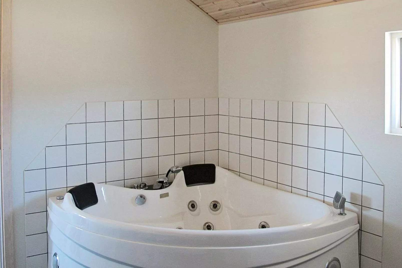 10 Personen Ferienhaus in Idestrup-By Traum-Wellnessbereich