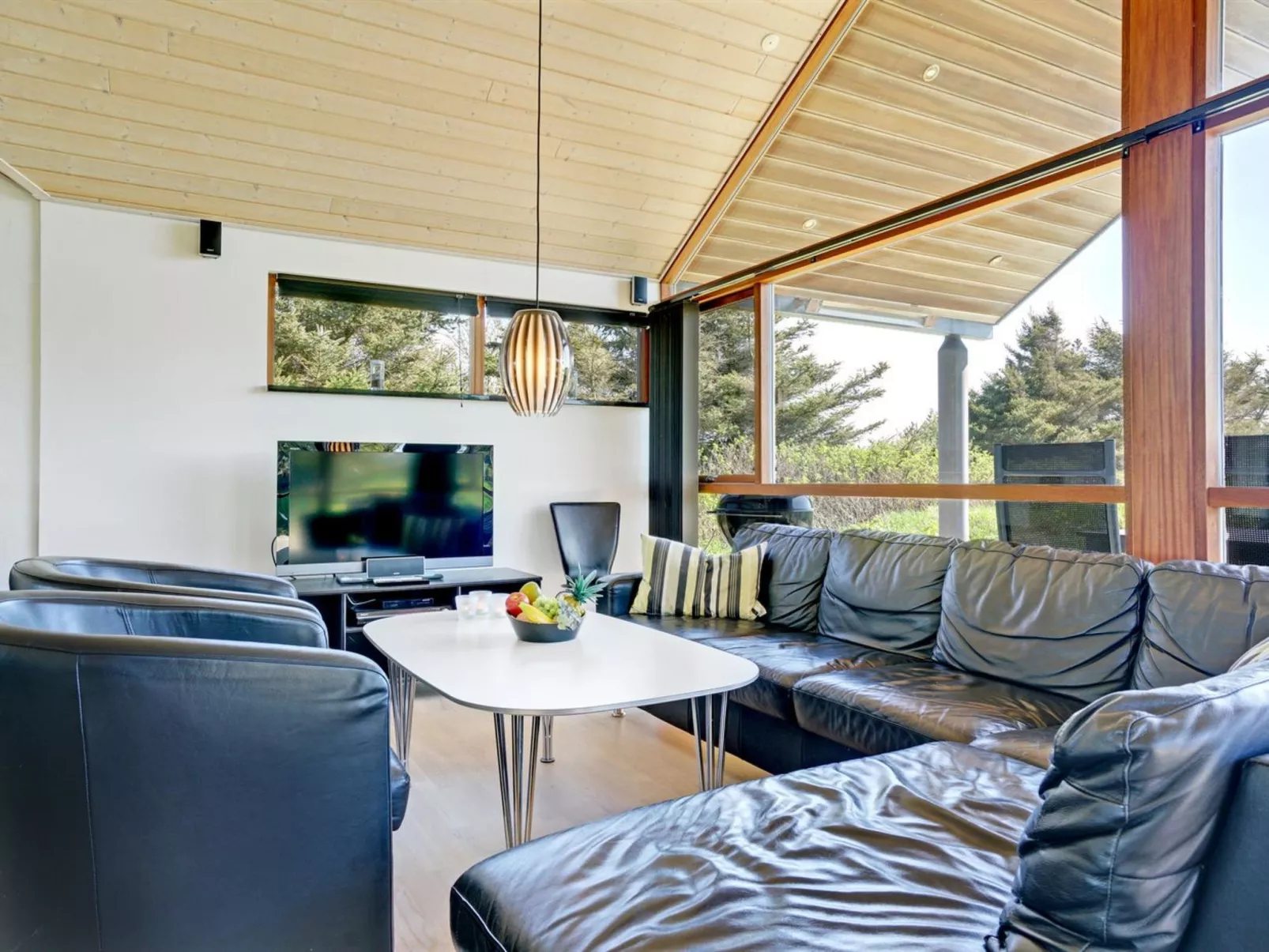 "Ilmatar" - 650m from the sea-Inside