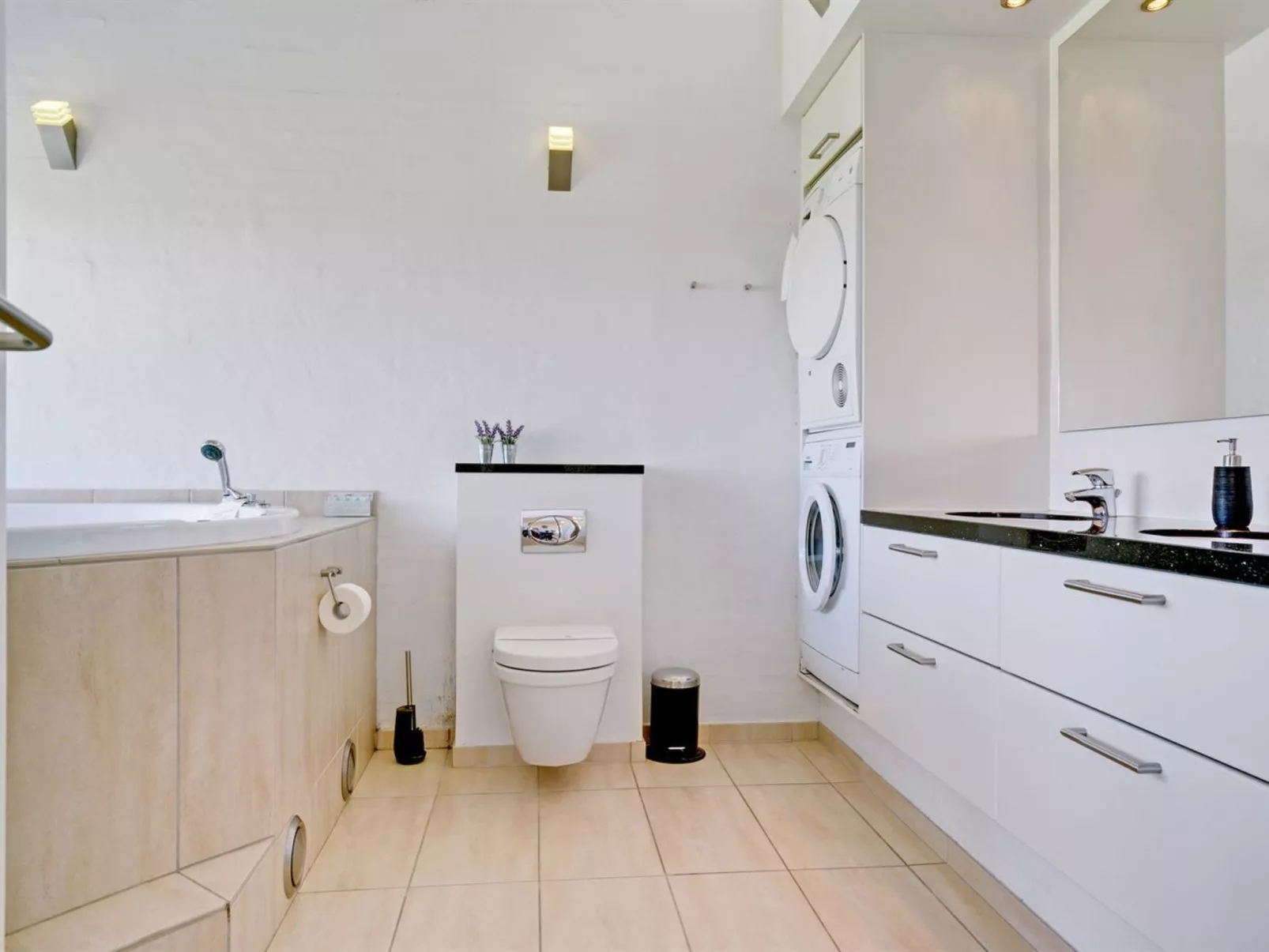 "Ilmatar" - 650m from the sea-Inside