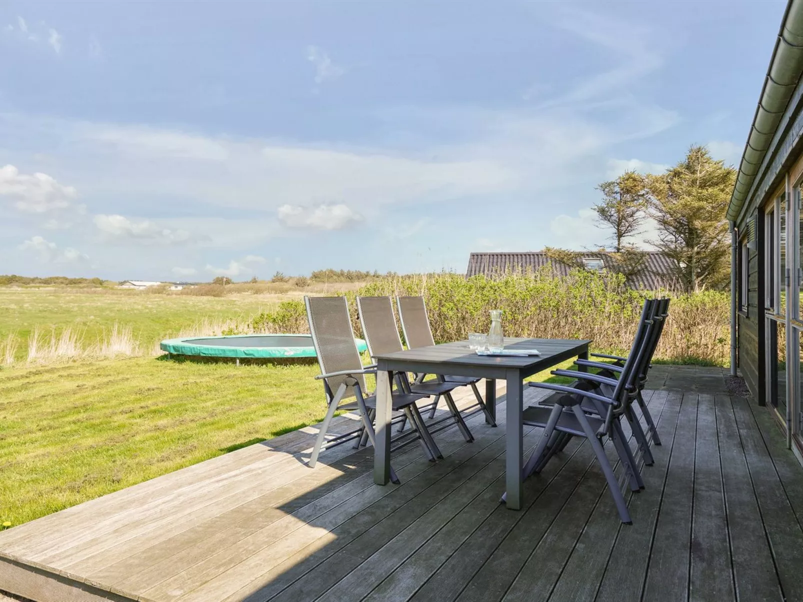 "Ilmatar" - 650m from the sea-Outside