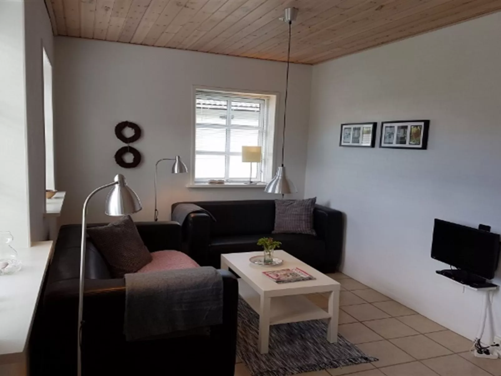"Elef" - 2.0km from the sea
