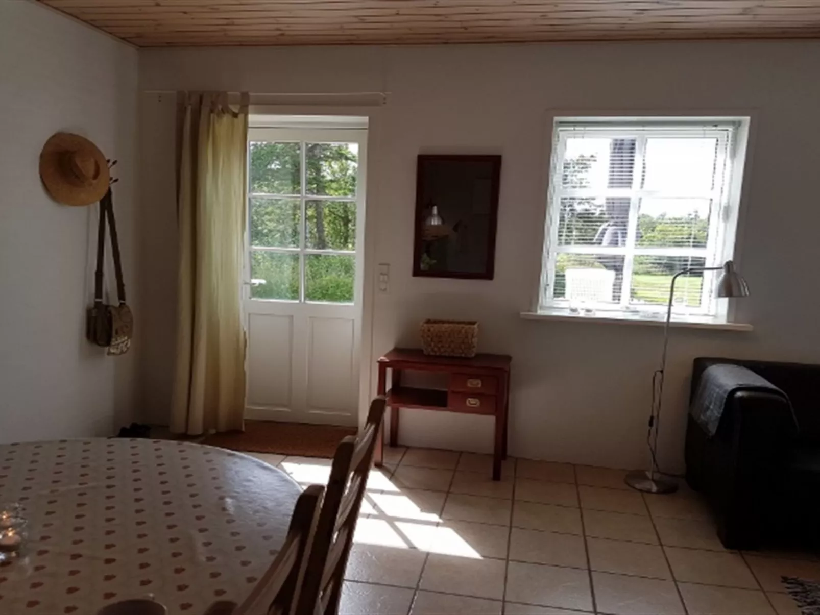 "Elef" - 2.0km from the sea-Inside