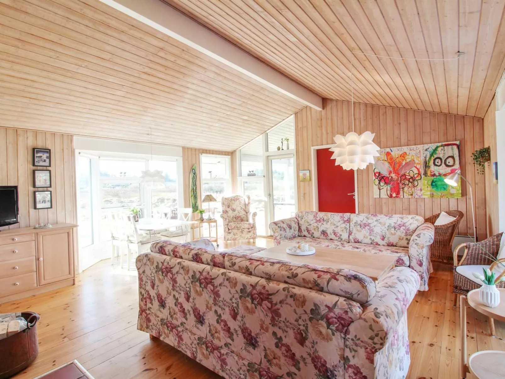 "Klakke" - 900m from the sea-Inside