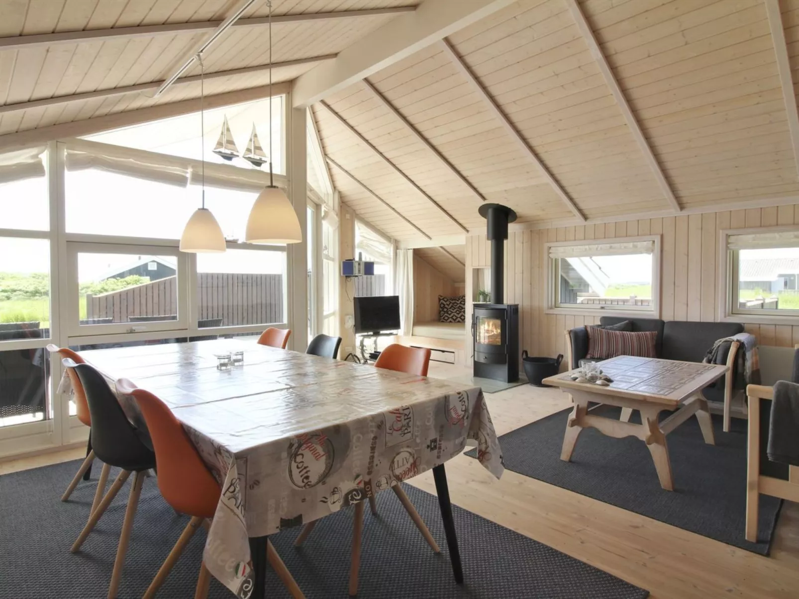 "Kiran" - 200m from the sea-Inside